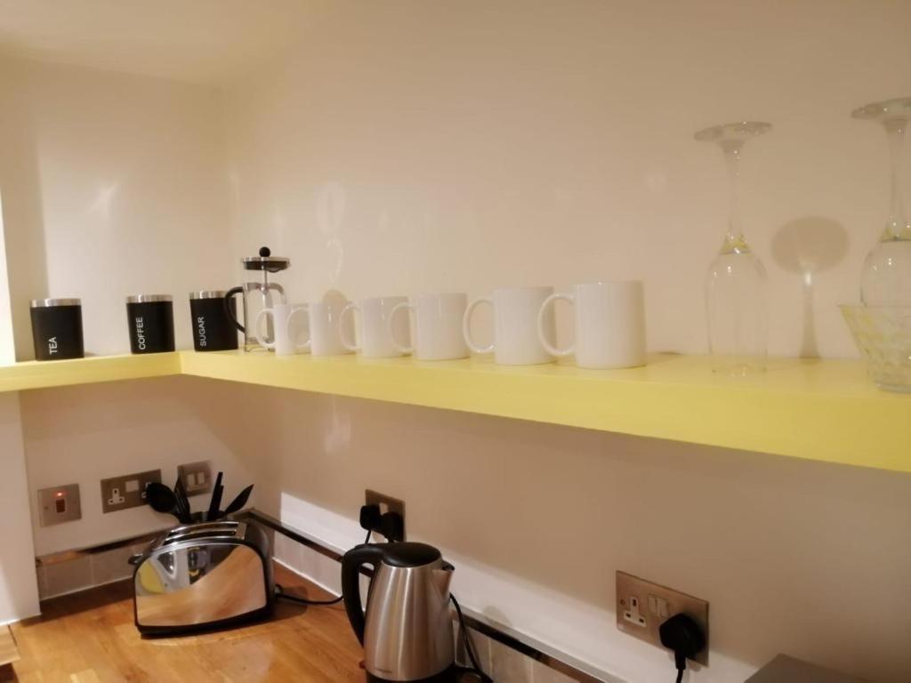 Entire 2-Bedroom Flat In Camden London Exterior foto