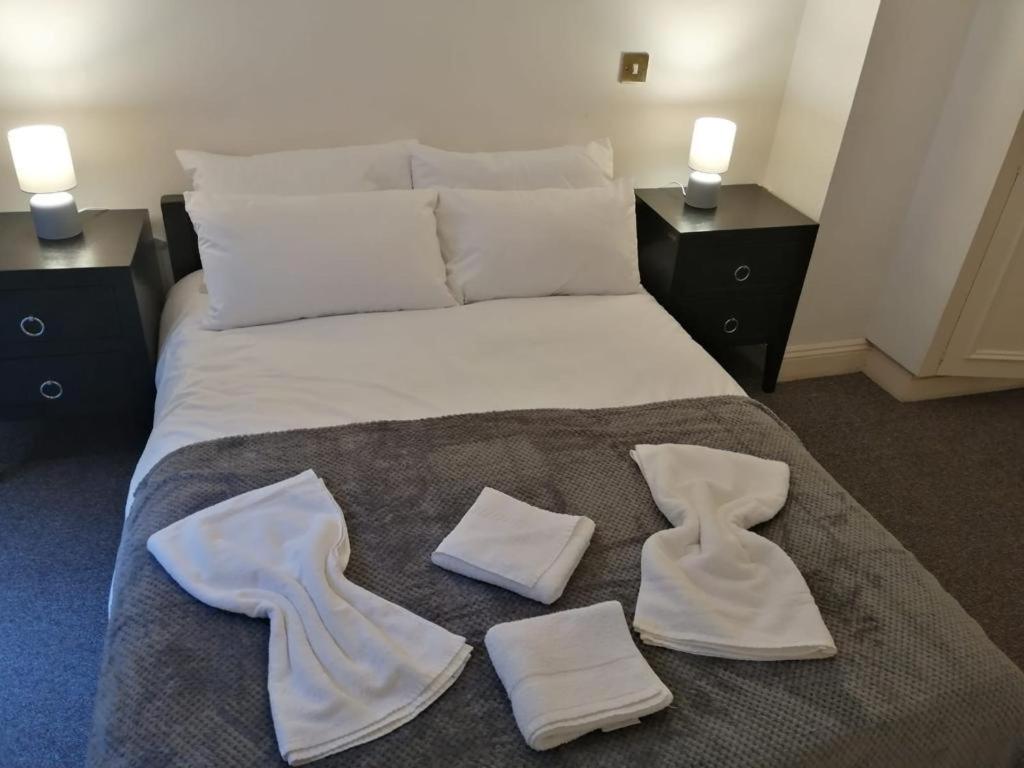 Entire 2-Bedroom Flat In Camden London Exterior foto